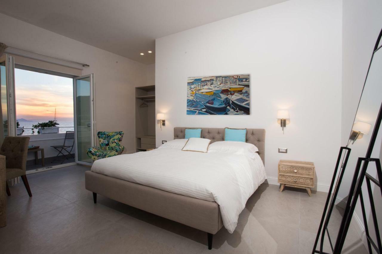 Bed and Breakfast La Chiaja Art&Relais Castellammare di Stabia Exterior foto
